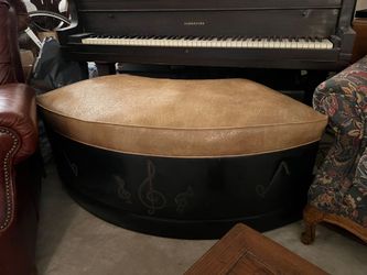 Piano bench