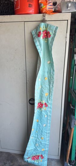 Pioneer woman vintage table runner