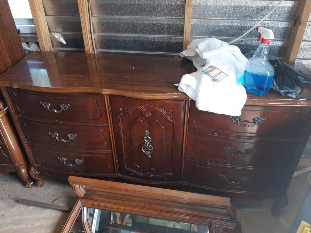 Nice heavy French provincial set with dresser mirror and nightstands