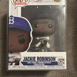 Glassed jackie robinson funko pop