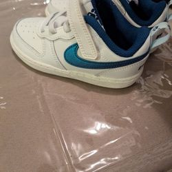 Toddler Nike Size 9C