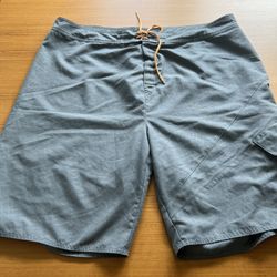 Underarmour Men’s Grey Swim Trunks Board Shorts