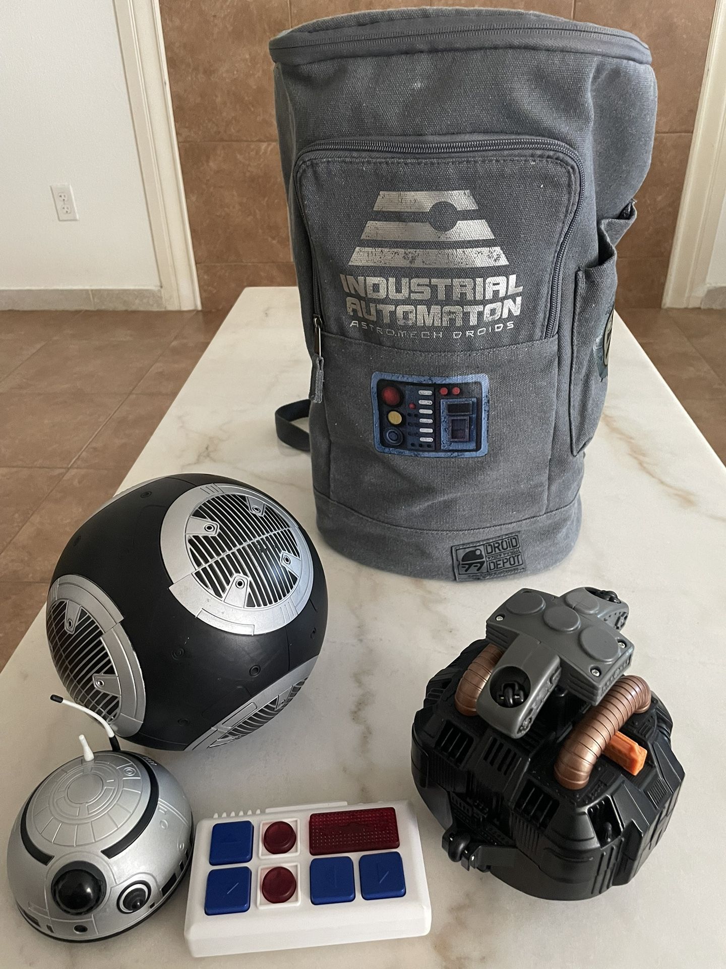 Droid With Remote. for Sale in Cathedral City, CA - OfferUp