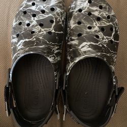 Crocs (Elements) Shoes.  Size 10m /12f