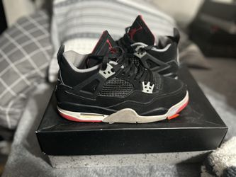 Jordan 4s