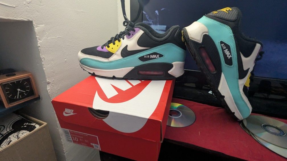 Nike Shoes 