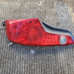 Infiniti G35 coupe taillight (Parts)