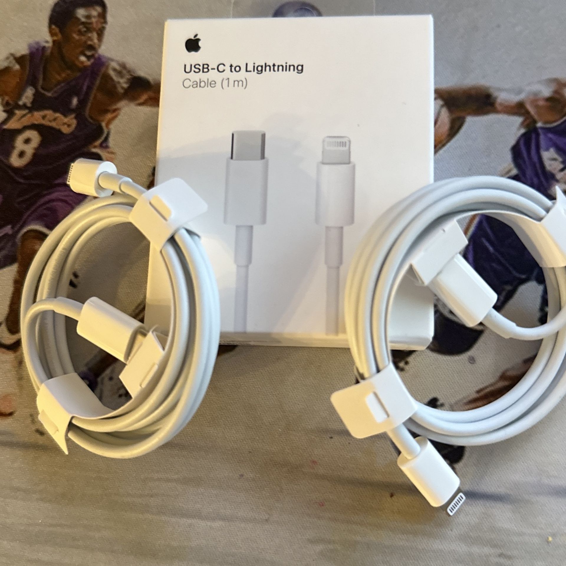 USB-C to Lightning cable (1m)