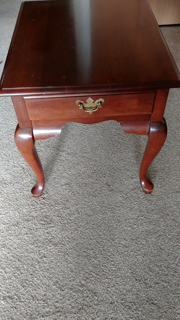 Vintage Broyhill Side Table
