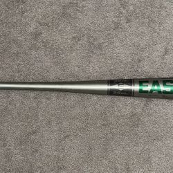 Easton B5 Pro Big Barrel baseball bat, model B5. This bat is 32 inches long and weighs 28 ounces