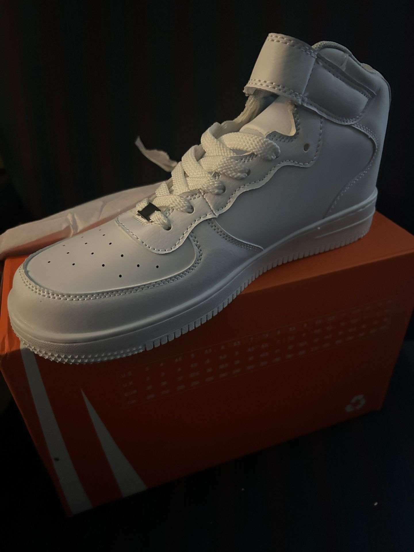 Air Force 1 Mid '07 (No logo)