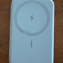 Anker MagSafe Portable Charger 