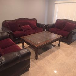 Sofa and coffee table set