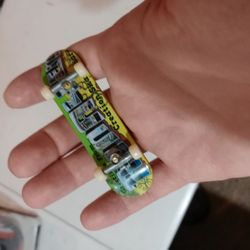 Tech Deck Finger Skateboard 