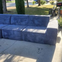 sofa independent seats