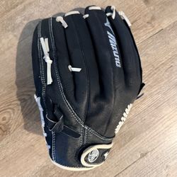 Mizuno glove