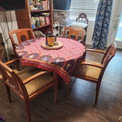 Mid-century Modern Round Table + Chairs