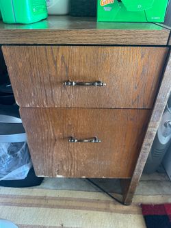 Executive table for free pick up