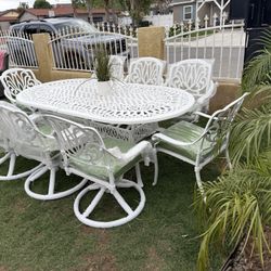 Brand New Patio Outdoor Dining Table Set