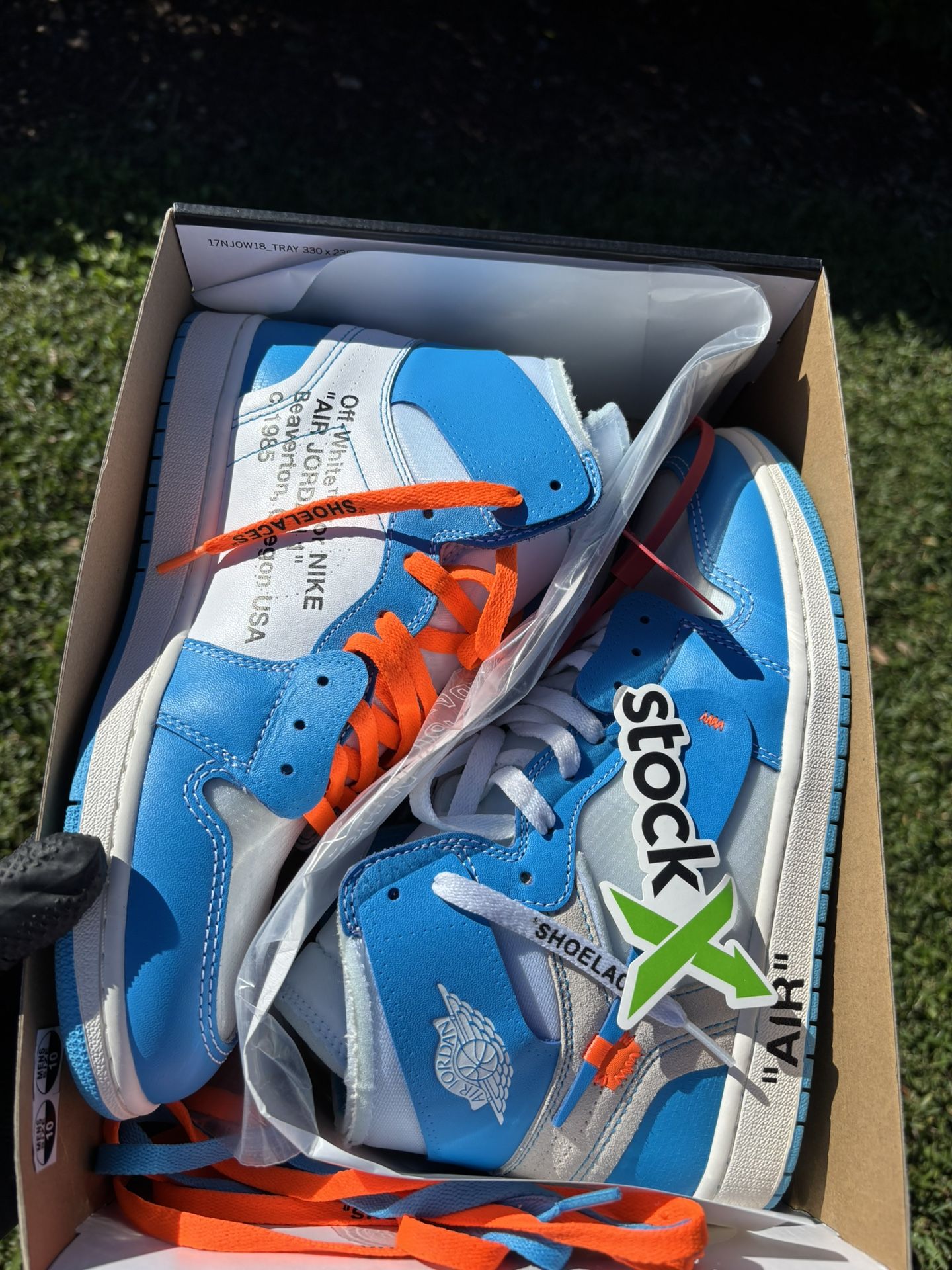 Off-White x Air Jordan 1 Retro High OG 'UNC' Size 10