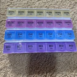 Medicine Pill Planner Apex  7-Day -a weekly medication organizer 