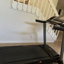 Treadmill 