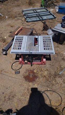 Skill saw table saw.