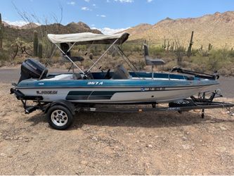 95 Javlin 16 ft Bass Boat.