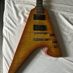 Lyon Guitar