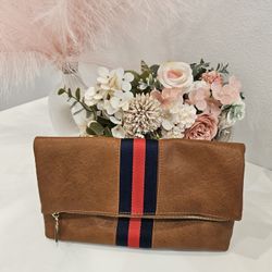 Moda Lux Clutch/Crossbody Bag With Chain