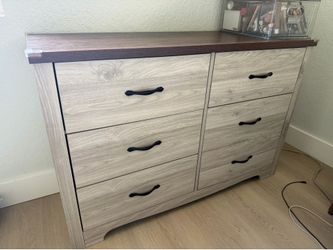 6-Drawer Dresser
