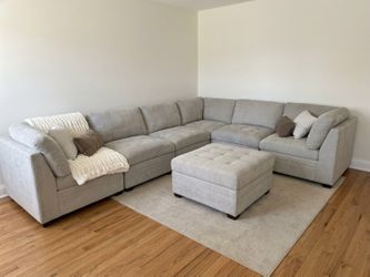 Thomasville 7pc Sectional Couch with Storage Ottoman