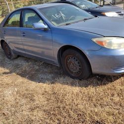 Complete Part Out/2003 Toyota Camry