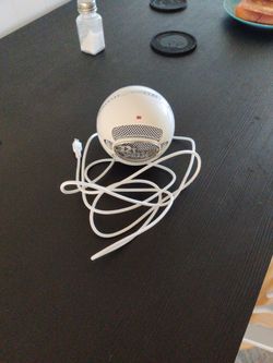 Blue Yeti Snowball iCE USB microphone