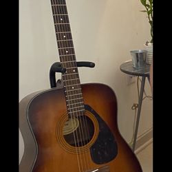 Yamaha F335 Acoustic 