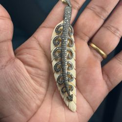 Vintage Bone Feather Pendant 925 Sterling Silver Natural Diamond