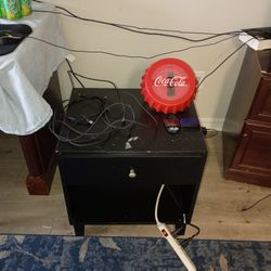 Lamp Stand, coke Speaker, roku