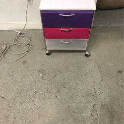 22”wx14”dx22”h Rolling storage