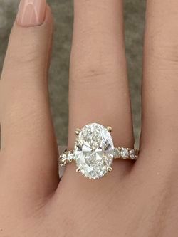 6.25CTW/5.00CT VVS2 Lab Diamond IGI Certified Oval Solitaire Engagement Ring 