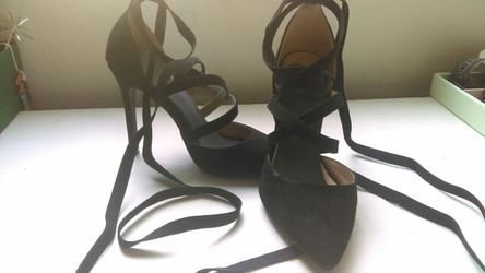 Sexy knee high heels