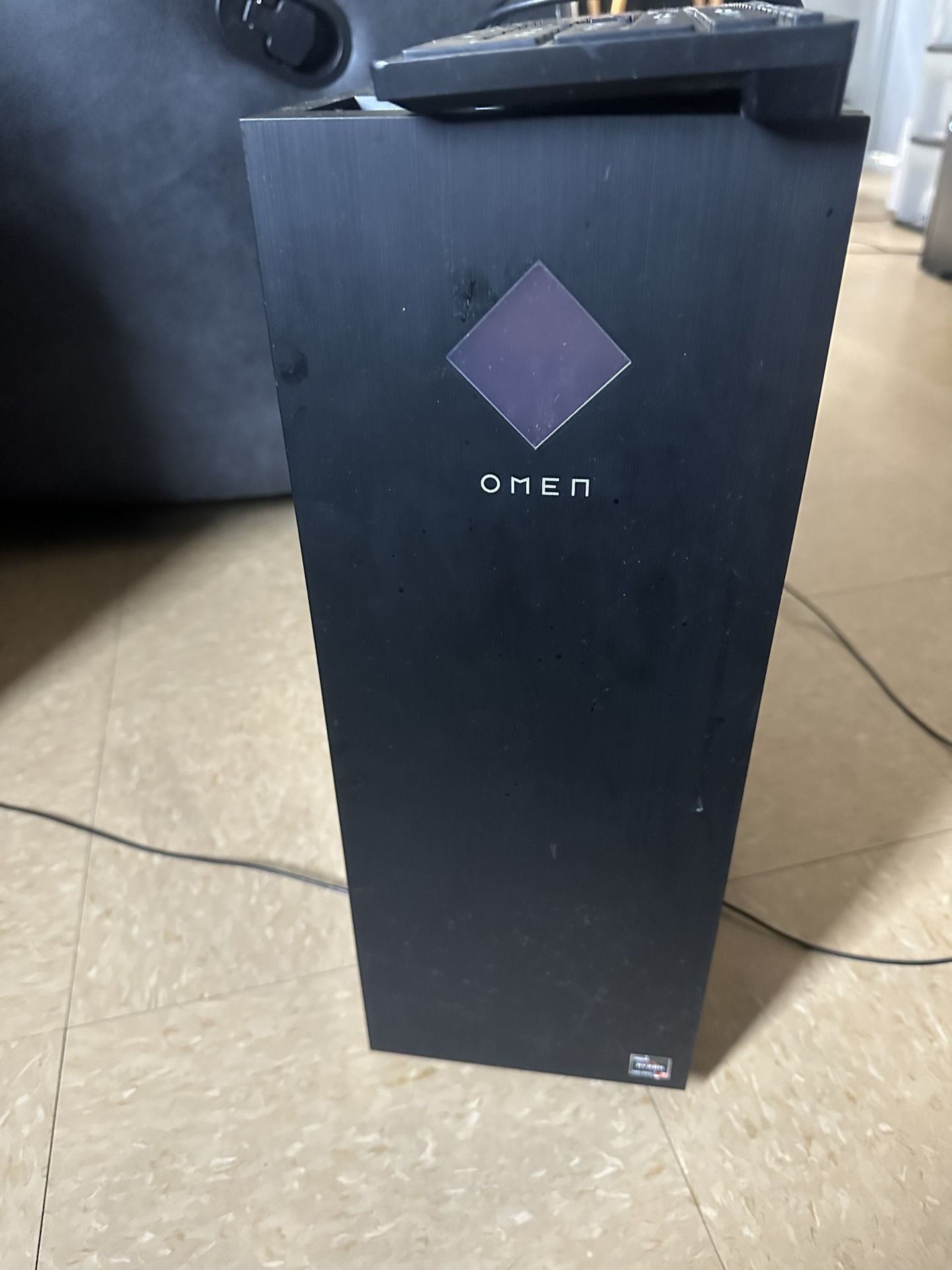 Omen Gaming Desktop With Mouse An Keyboard 
