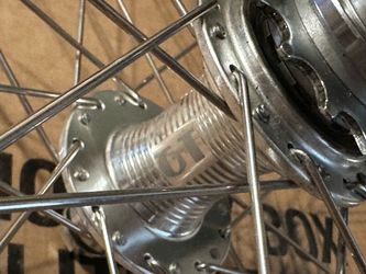 29” GT SUPERLACE HUBS ON POLISHED RIMS