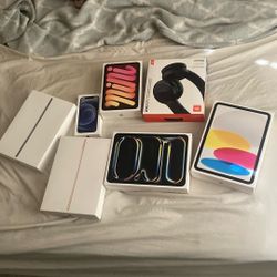 iPad iPhone And Headphone Boxes