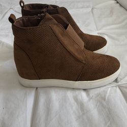 High Top Women’s Sneakers