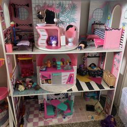 LOL Surprise Doll House