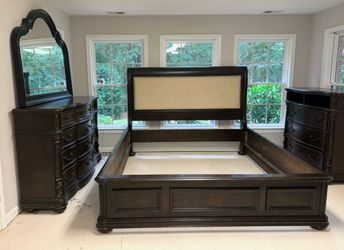 Havertys Hathaway Tobacco Bedroom Set, KING Upholstered Bed, Serpentine Dresser/Mirror & Media Chest
