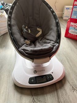 4 mom swing
