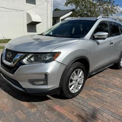 2018 Nissan Rogue 