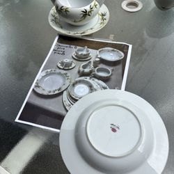 China Ware 8 Place Setting  In Mint Condition