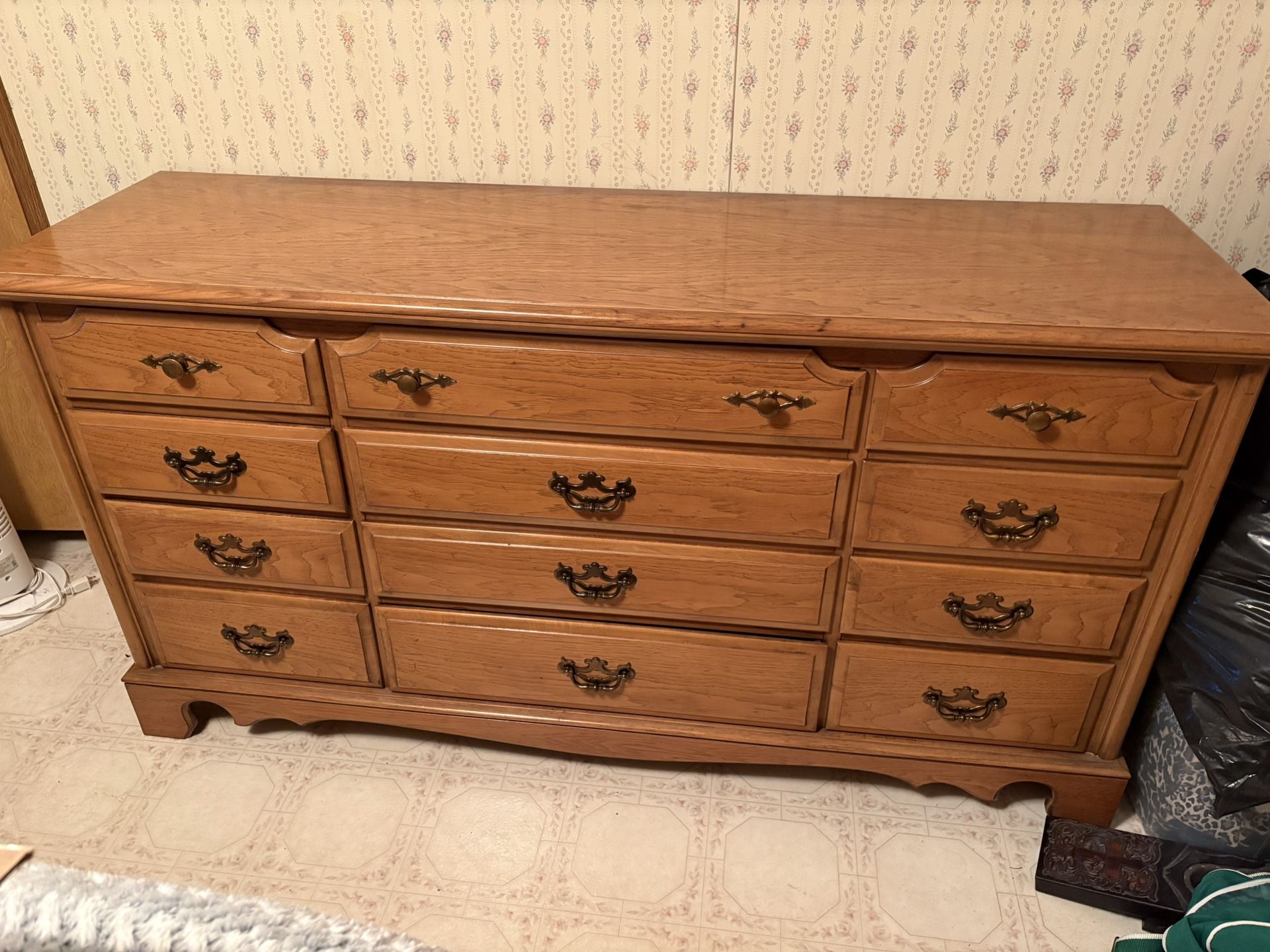 Good Wood Dresser
